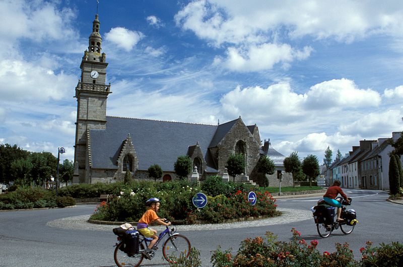 Kirche in St. Sauveur
Bretagne 2005
Keywords: Rad;Frankreich;2005