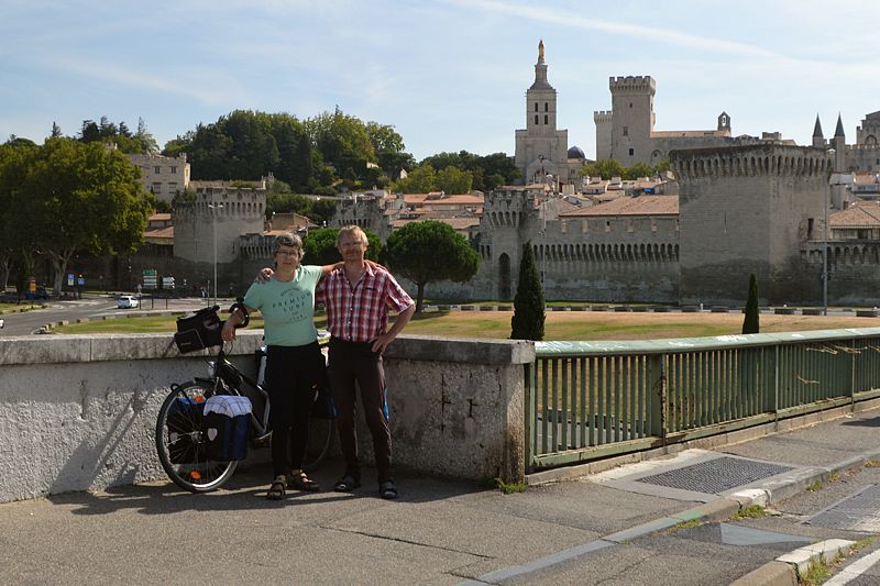 In Avignon vor Kathedrale und Papstpalast
Via Rhôna 2017
Keywords: Rad;2017;Frankreich