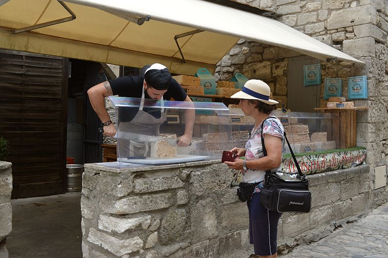 Nougat-Händler in Les Baux-de-Provence
Via Rhôna 2017
Keywords: Rad;2017;Frankreich