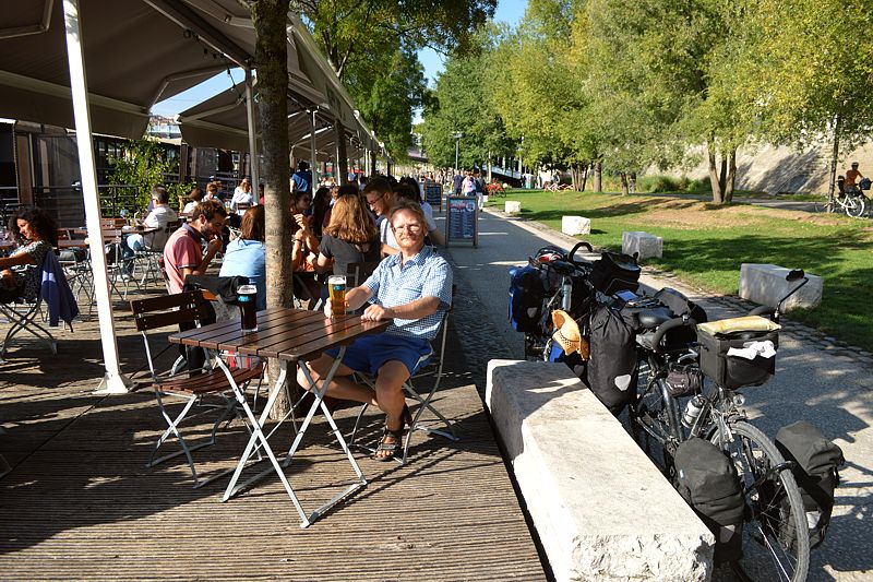 Lyon: Bierbar "Volle Petrol"
Via Rhôna 2017
Keywords: Rad;2017;Frankreich