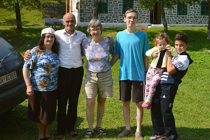 Mit Vasil und Familie auf dem Bauernhof in Vermosh
Albanien 2015
Keywords: 2015;Albanien;Urlaub